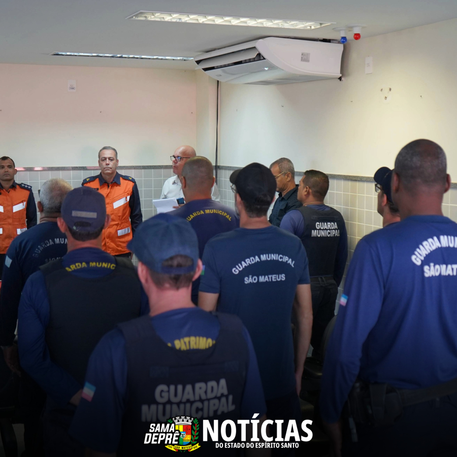 Com o suporte do Corpo de Bombeiros, a Guarda Municipal de São Mateus participa de um treinamento em primeiros socorros